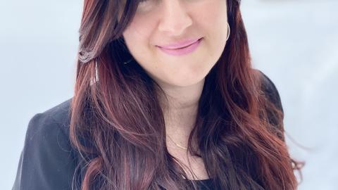 yasemin_kalender_headshot_0.jpg