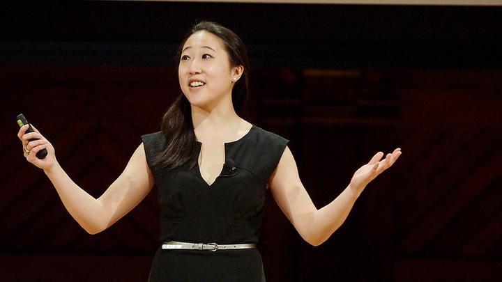 Former Harvard Horizons scholar giving her presentation in Sanders Theatre.