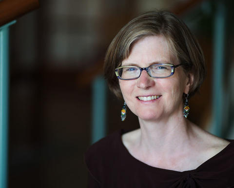 mary lewis headshot